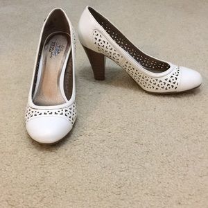 Life stride heels